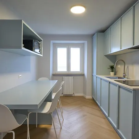 Cameranoapartments - Sopra La Piazza 3* Камерано