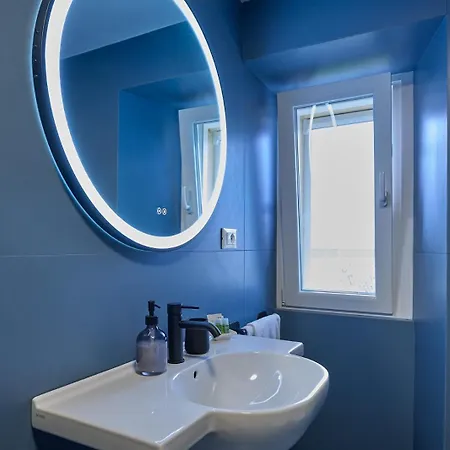 Cameranoapartments - Sopra La Piazza ゲストハウス